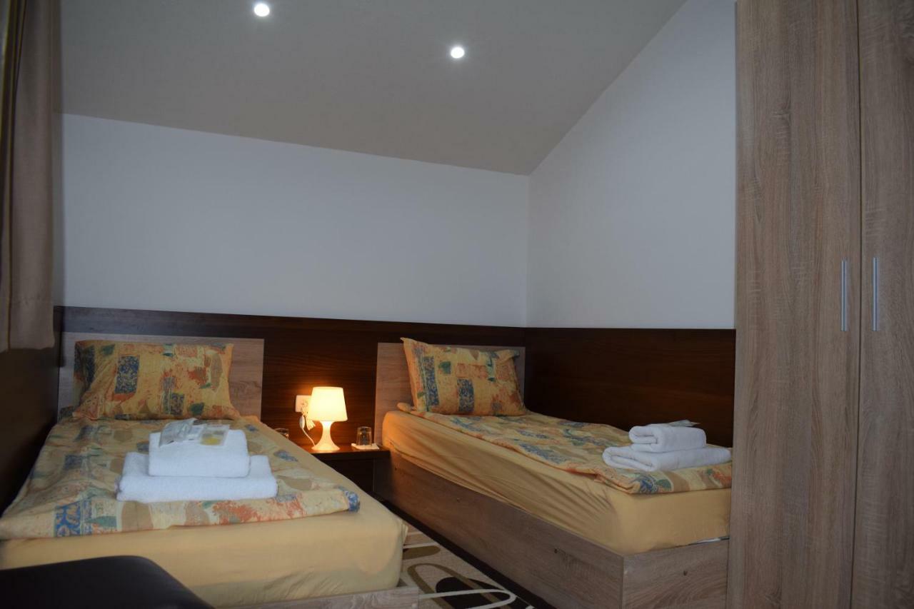 Mamin Kolio Hotel Bansko Bagian luar foto